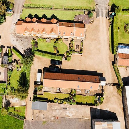 Low Moor Lodge Scarborough Eksteriør billede